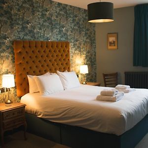 Camera standard con letto king size